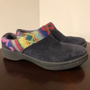 Dansko Blue Suede Print Clog Size 8/8.5 149